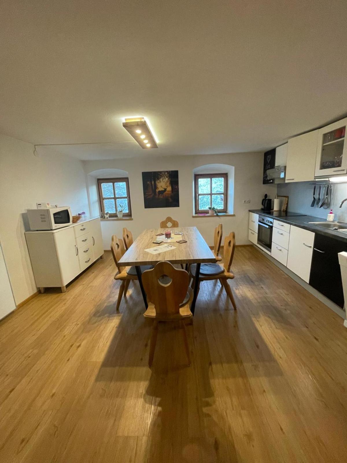 Upcycling Appartement Fischl - Nachhaltig Und Kreativ Wohnen Fuer Gross Und Klein Енбах Экстерьер фото